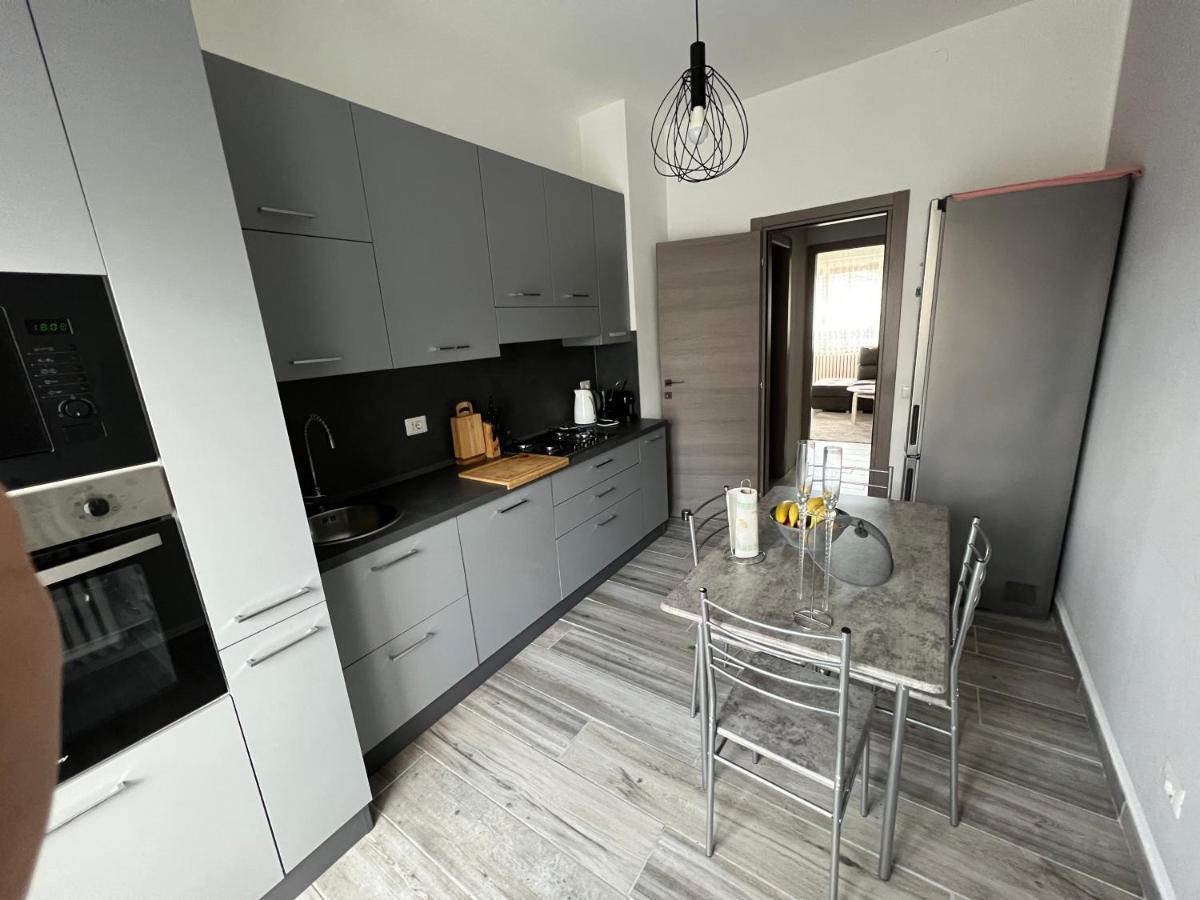 Appartement Casa Di Afi, Perfect For 4 - Kitchen - Parking - Netflix à Arona Extérieur photo