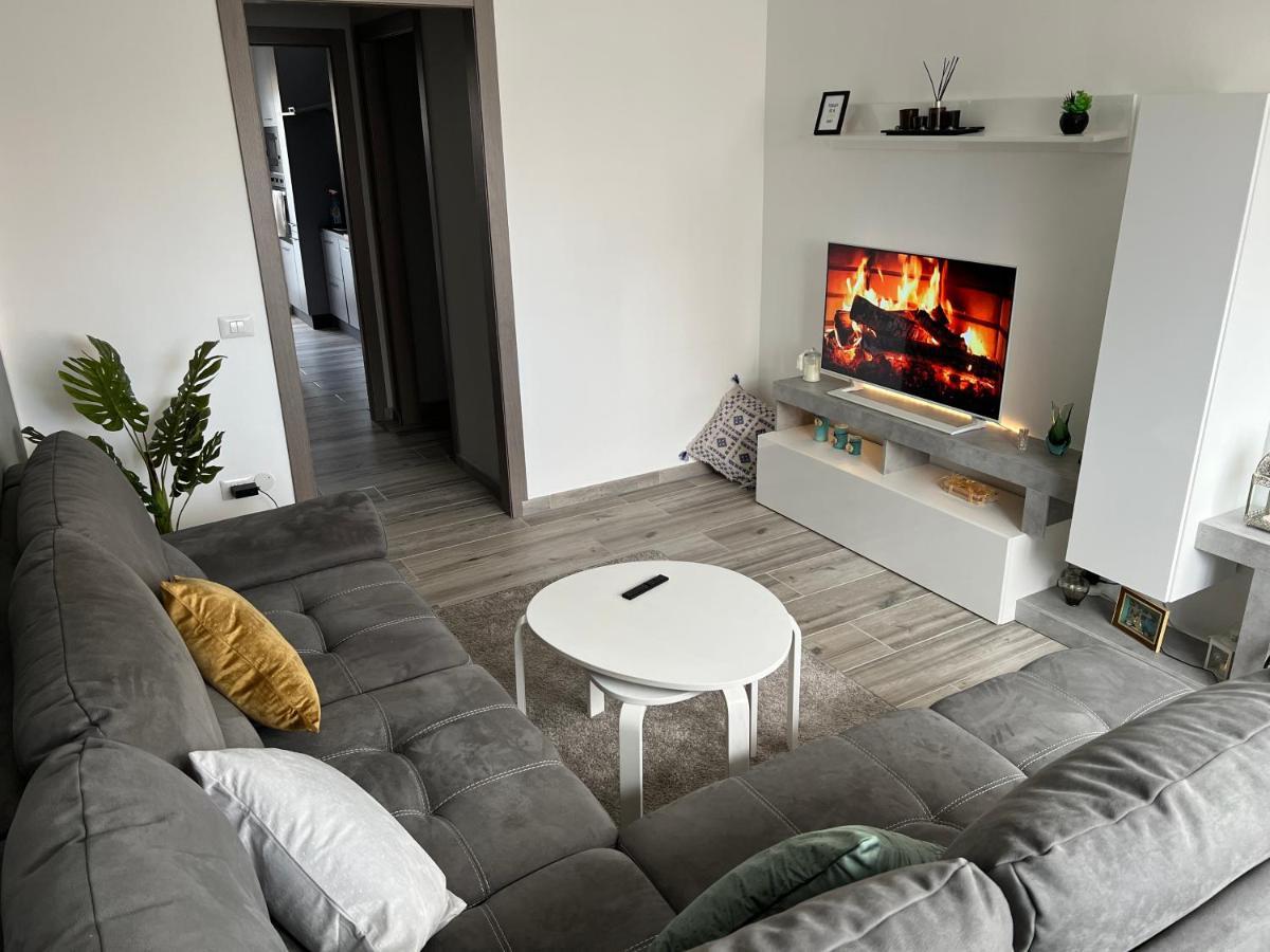 Appartement Casa Di Afi, Perfect For 4 - Kitchen - Parking - Netflix à Arona Extérieur photo